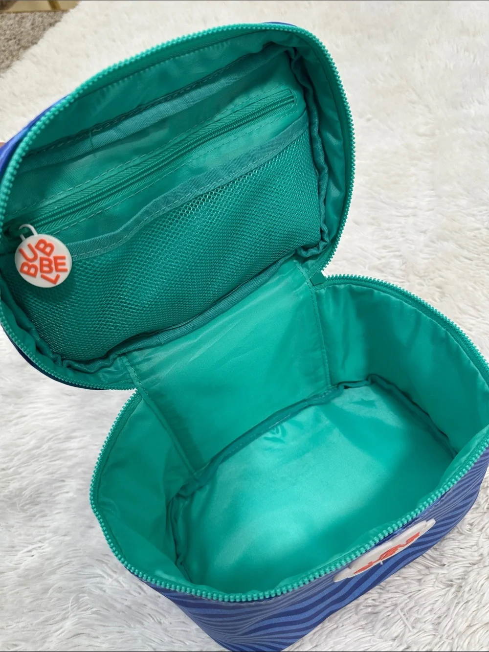 ❤️ NWOT Bubble Skincare Makeup Bag